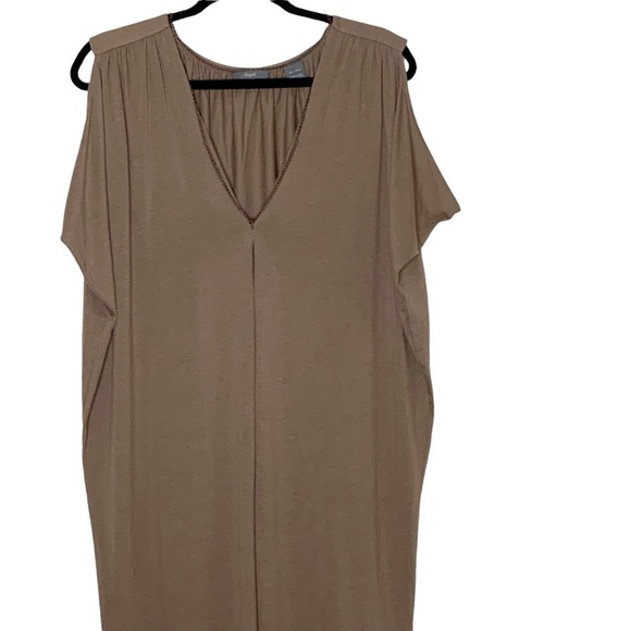 LIGHT brown shift dress with cold shoulders. Short sleeves.V neck. 100% Tencel - Picture 2 of 9
